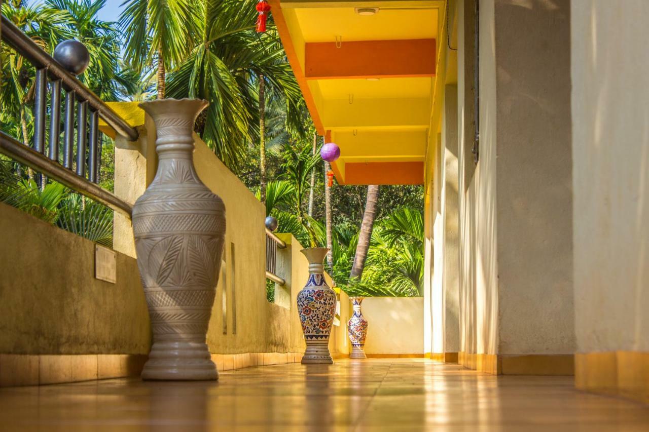 Maitreya Beach Resort Дивеагар Экстерьер фото
